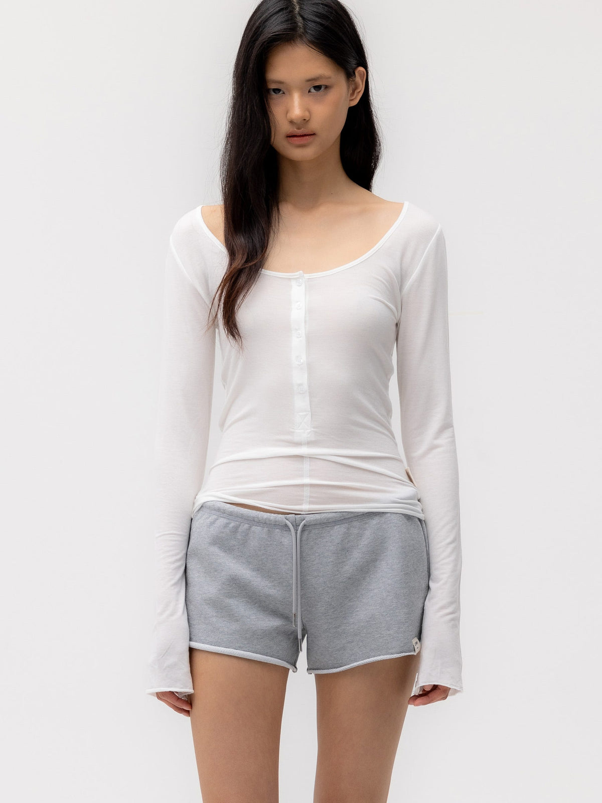 G BUTTON LONG SLEEVE