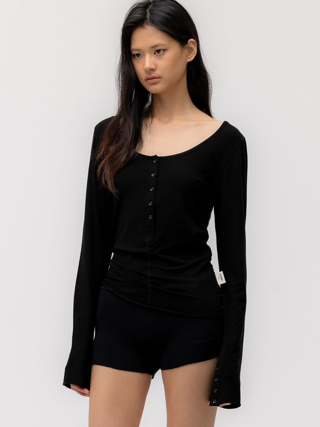 G BUTTON LONG SLEEVE