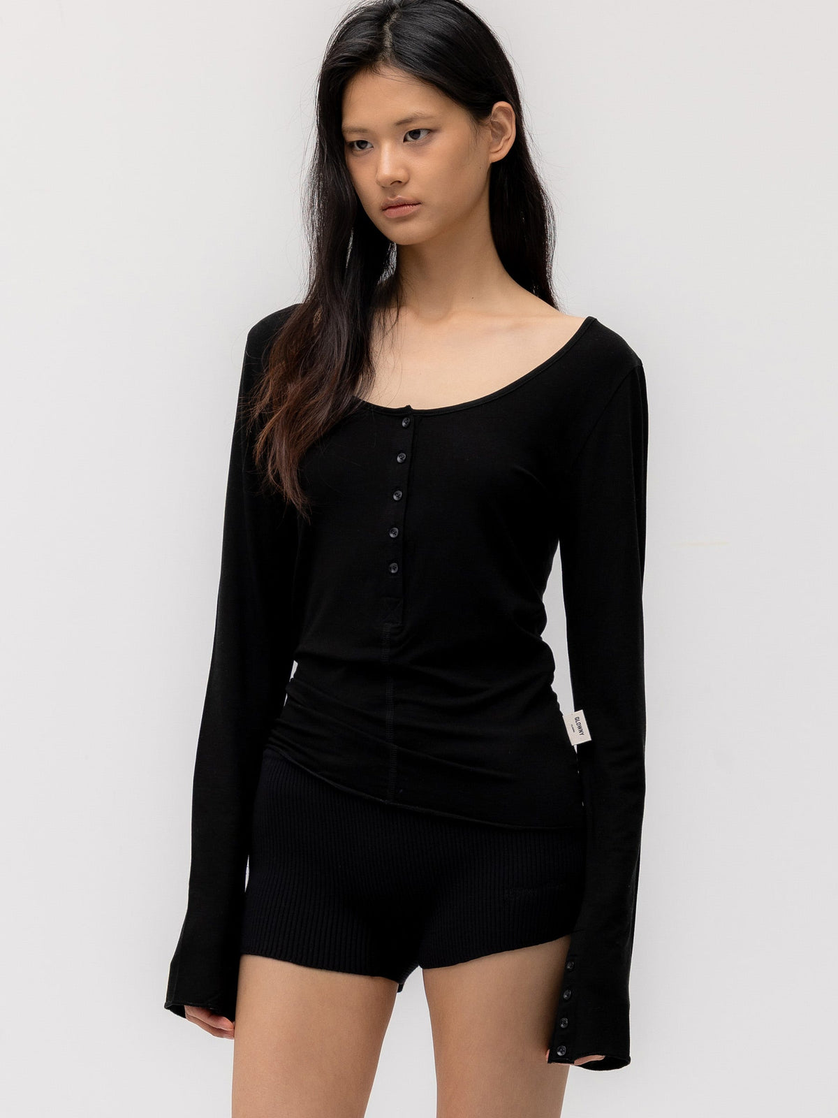 G BUTTON LONG SLEEVE
