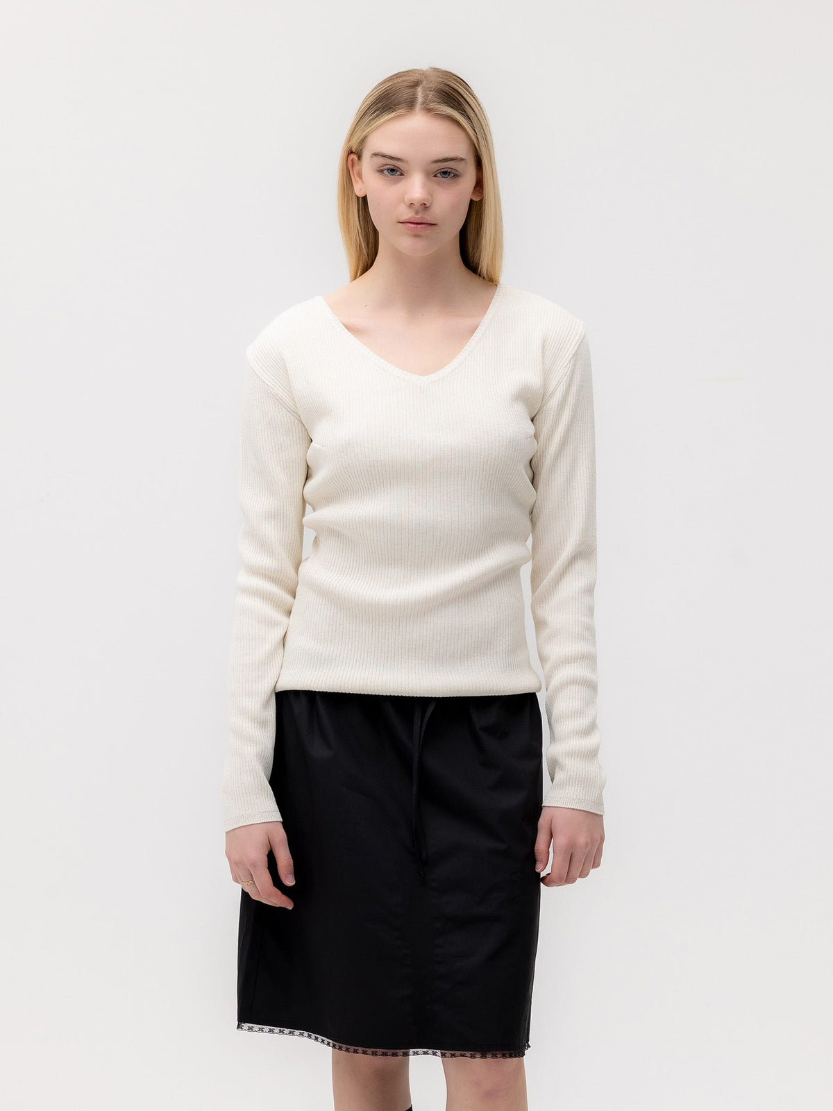 G CLASSIC RIB V-NECK KNIT