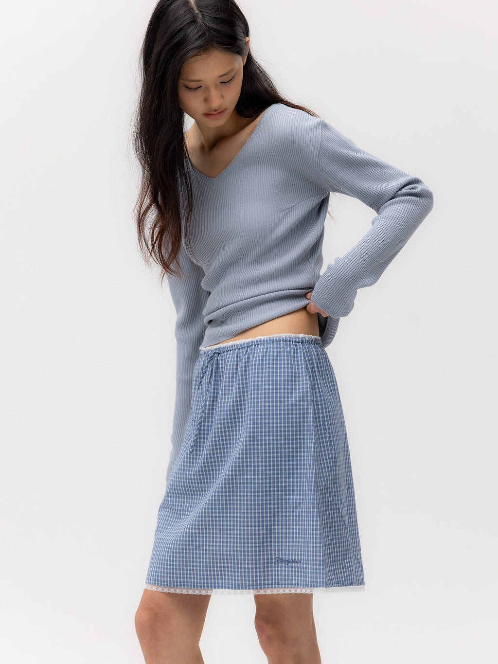G CLASSIC RIB V-NECK KNIT